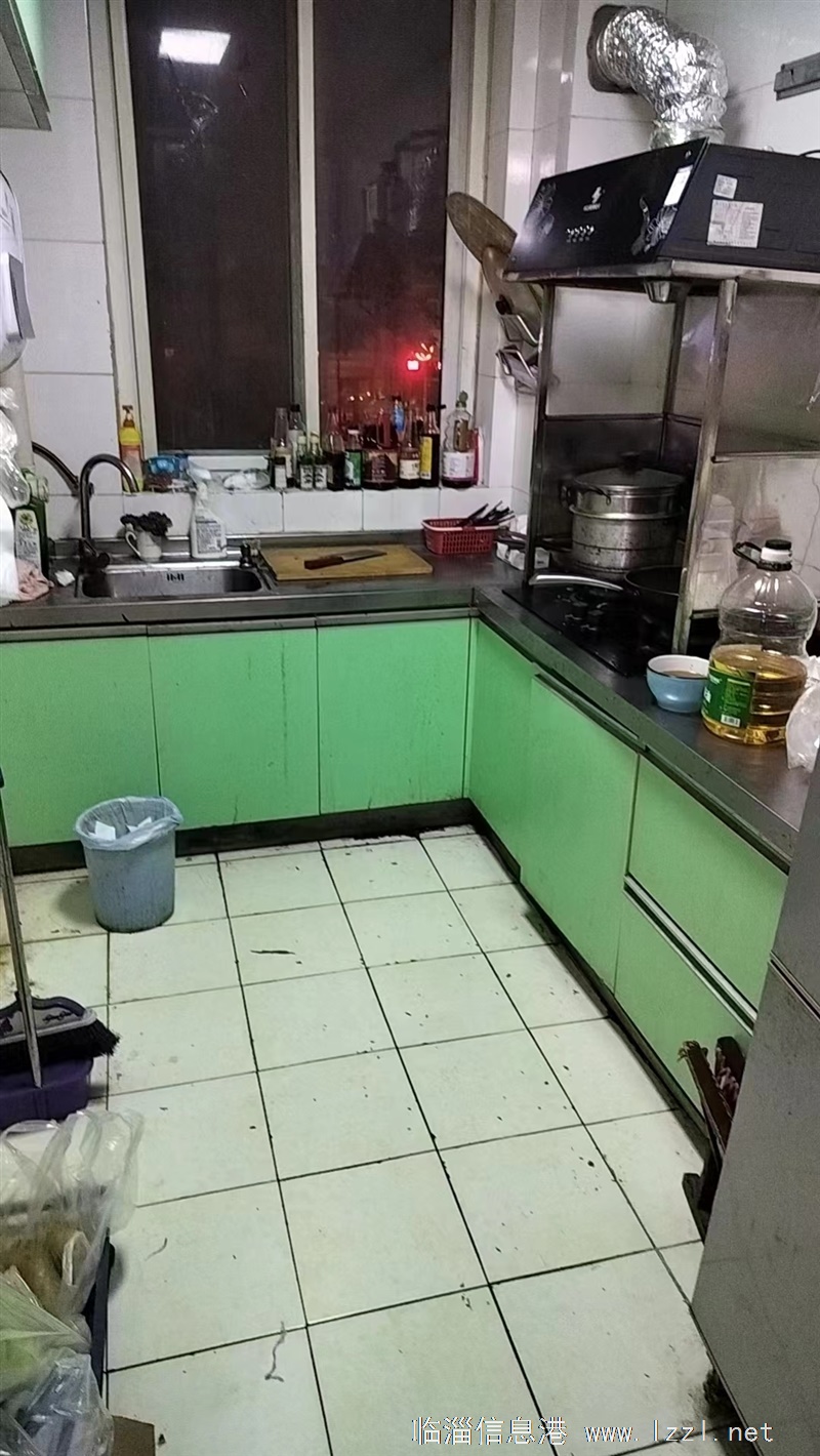 馨香园小区二楼