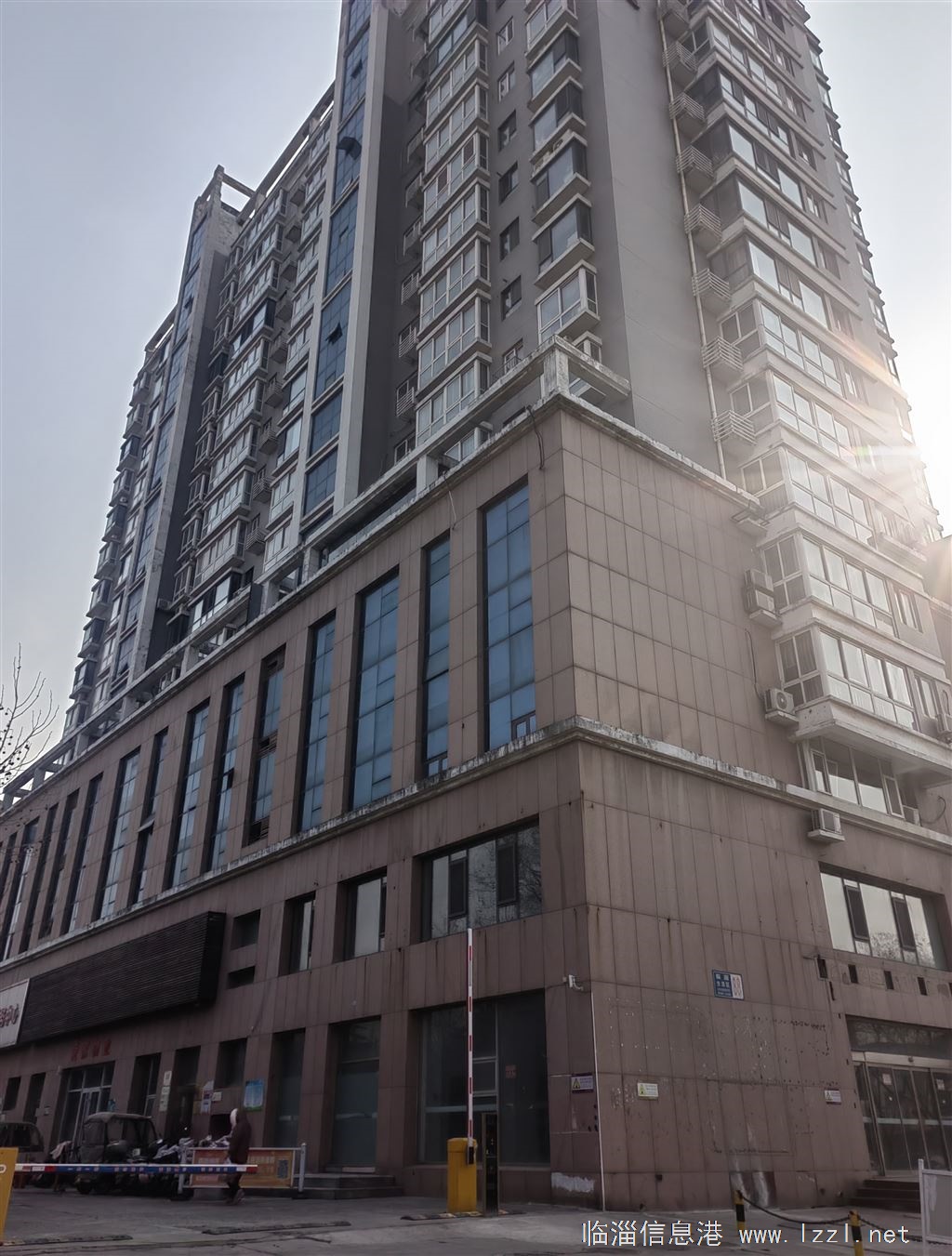 兰溪曙光【临园88号楼】，50平，家电全新，拎包入住