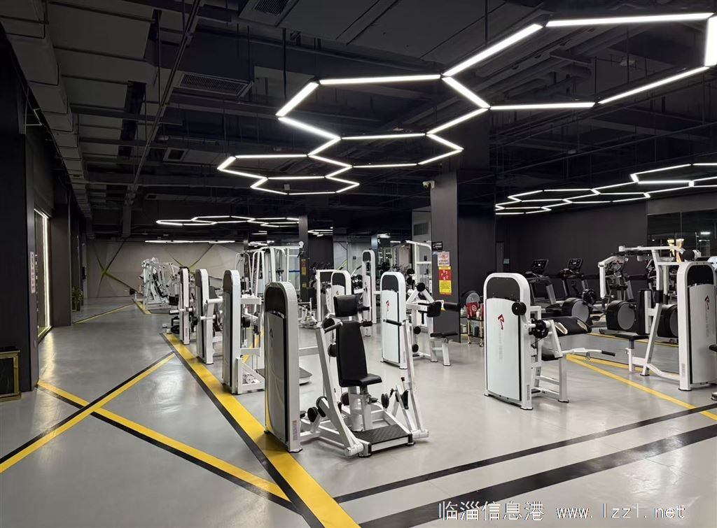 游泳健身俱乐部招前台、会籍