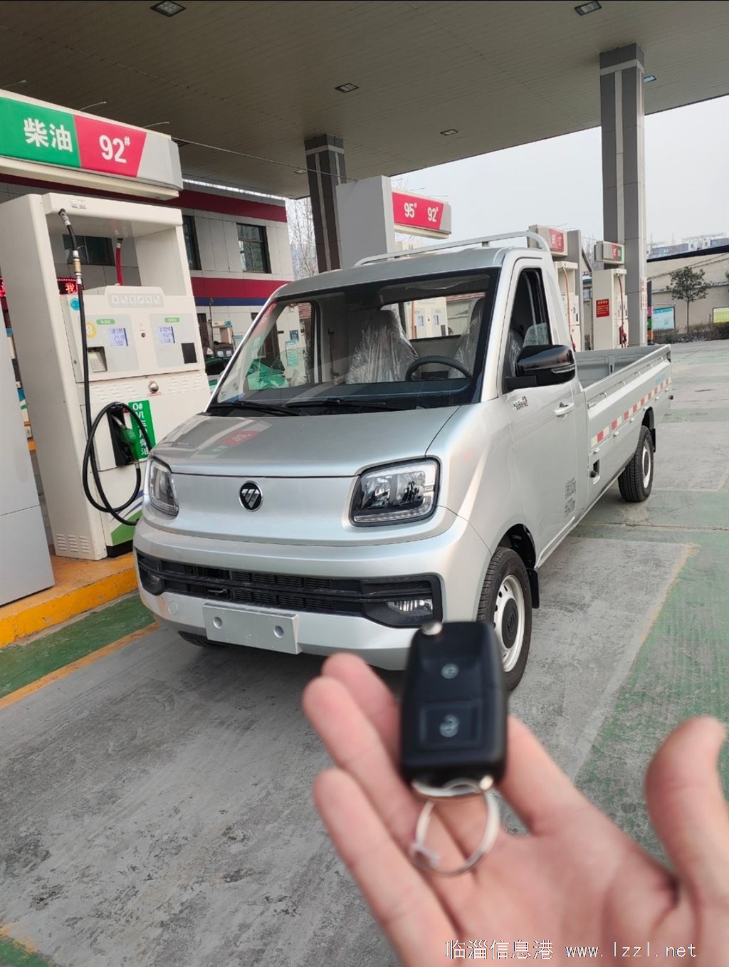 自用小货车仅跑2000多公里